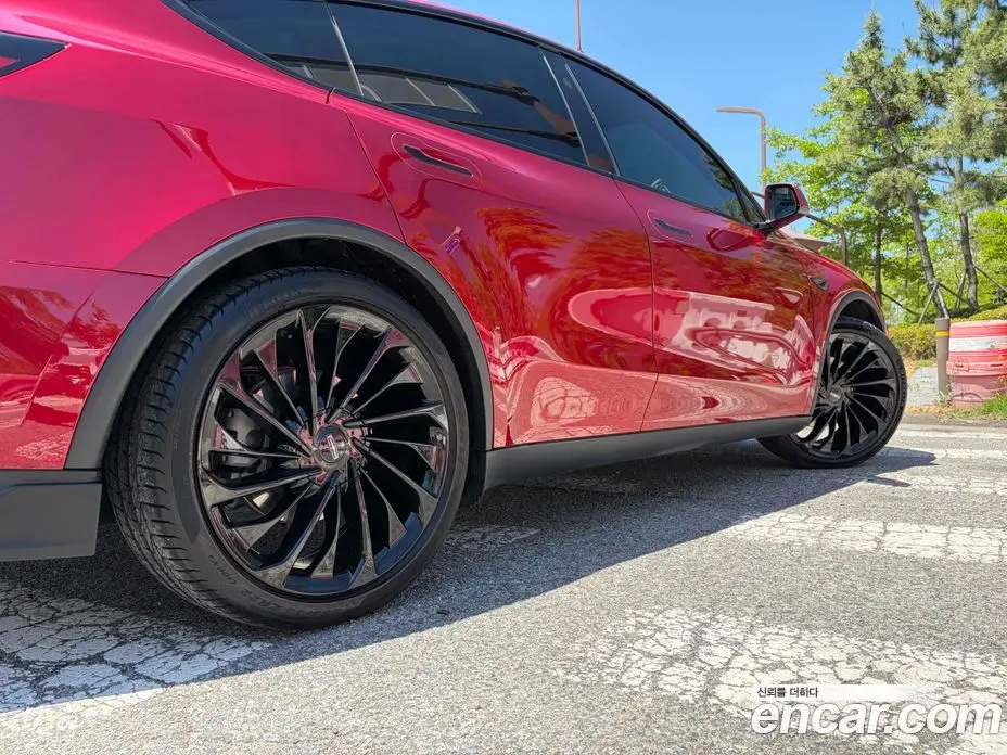 Tesla Model Y 2025 1.0 автомат (гидро), фото 9 Tesla Model Y 2025 1.0 автомат (гидро), фото 9