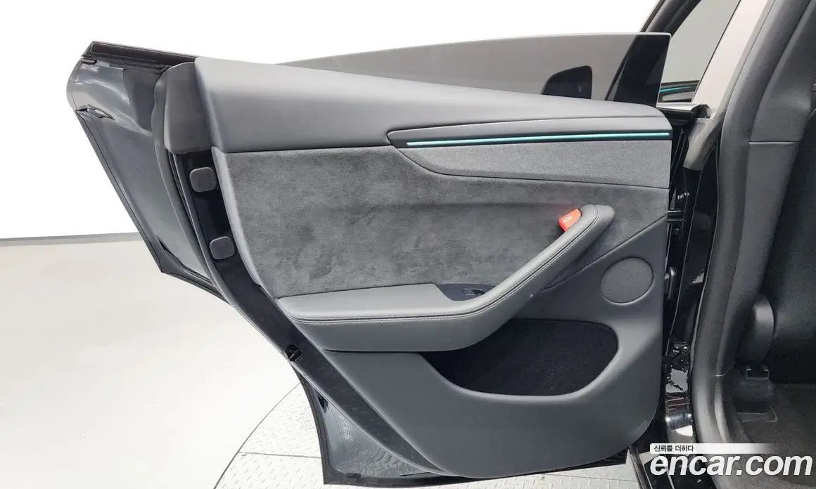 Tesla Model Y 2026 0.2 автомат (гидро), фото 15 Tesla Model Y 2026 0.2 автомат (гидро), фото 15