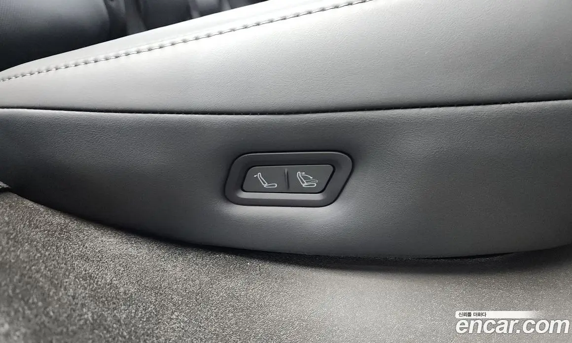 Tesla Model Y 2026 0.2 автомат (гидро), фото 35 Tesla Model Y 2026 0.2 автомат (гидро), фото 35