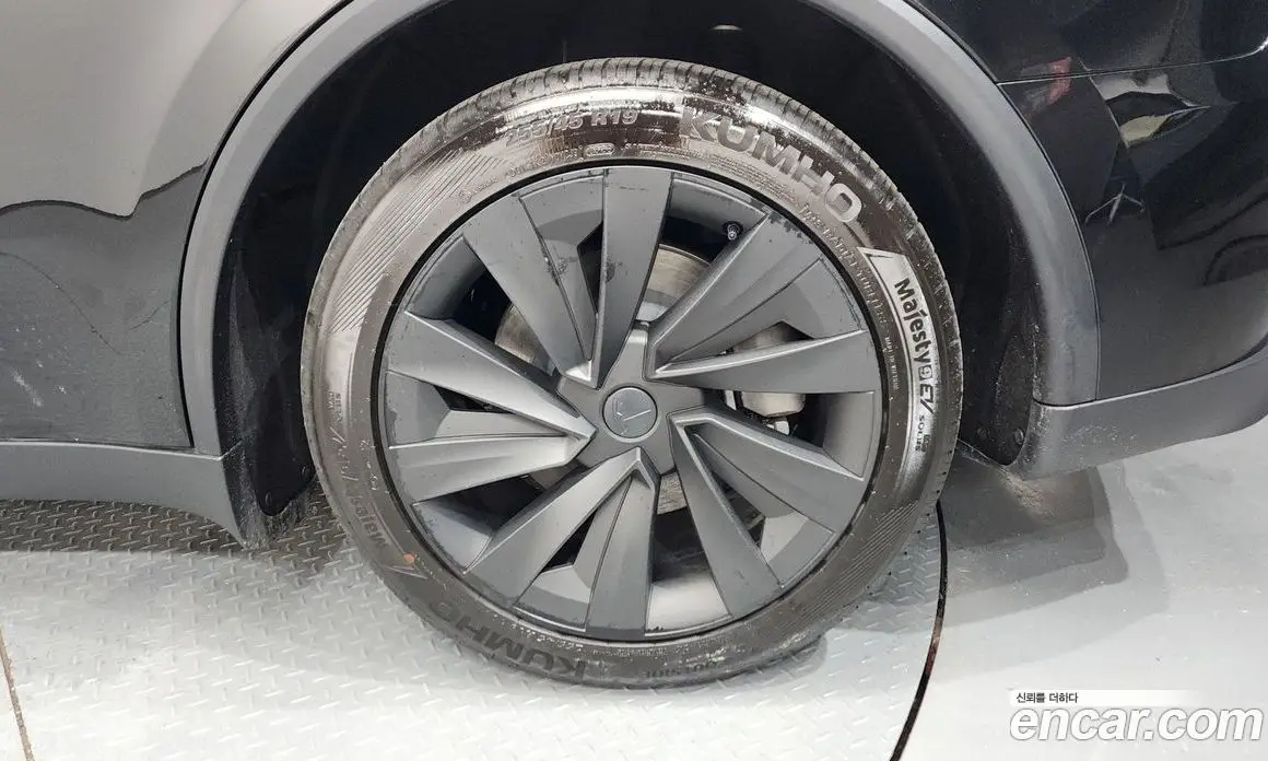 Tesla Model Y 2026 0.2 автомат (гидро), фото 7 Tesla Model Y 2026 0.2 автомат (гидро), фото 7