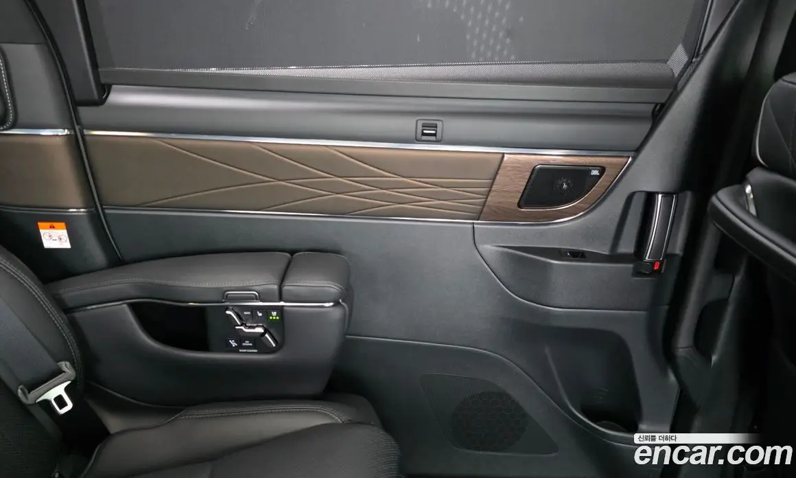 Toyota Alphard 2025 2.5 автомат (гидро), фото 15 Toyota Alphard 2025 2.5 автомат (гидро), фото 15
