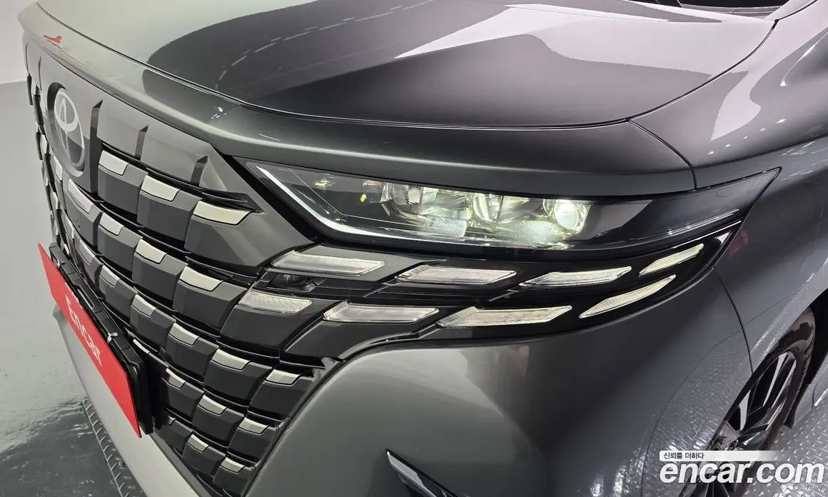 Toyota Alphard 2025 2.5 автомат (гидро), фото 8 Toyota Alphard 2025 2.5 автомат (гидро), фото 8