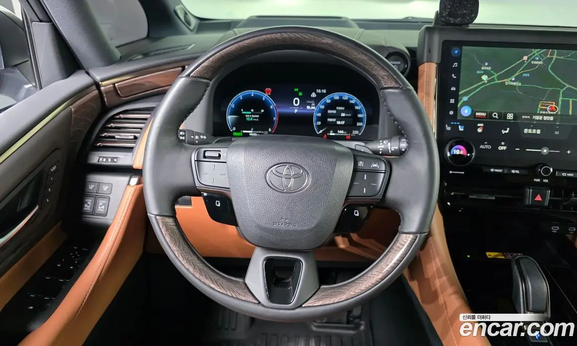 Toyota Alphard 2025 2.5 автомат (гидро), фото 13