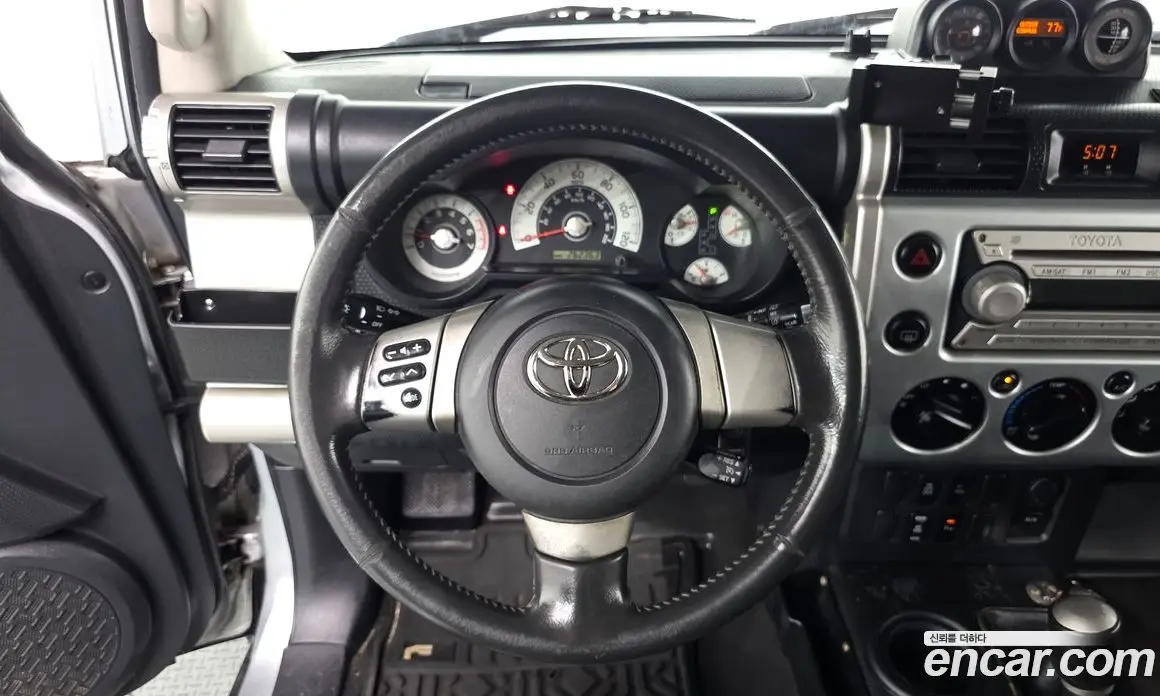 Toyota FJ Cruiser 2007 4.0 автомат (гидро), фото 13