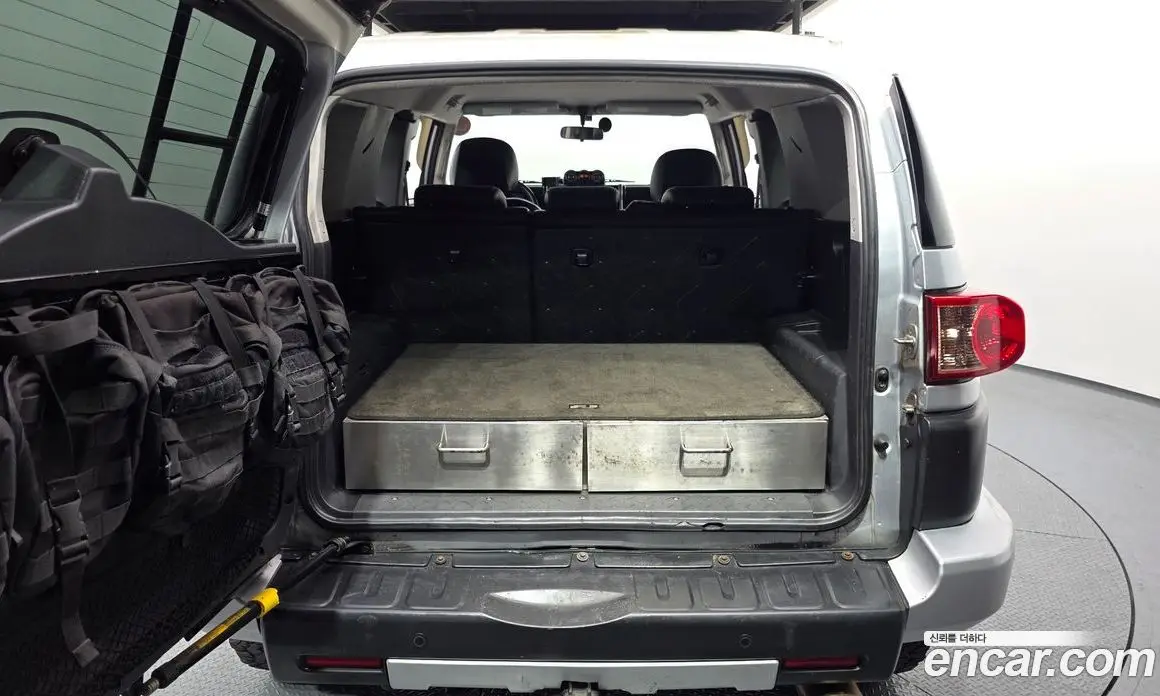 Toyota FJ Cruiser 2007 4.0 автомат (гидро), фото 16