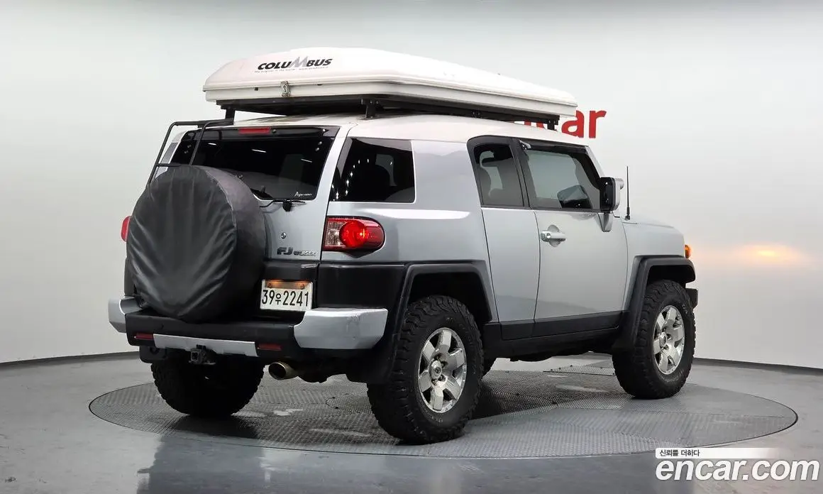 Toyota FJ Cruiser 2007 4.0 автомат (гидро), фото 3