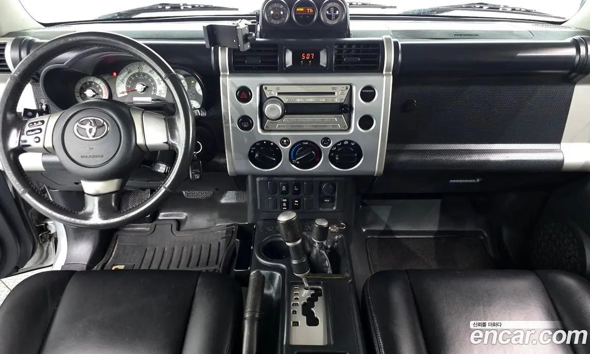 Toyota FJ Cruiser 2007 4.0 автомат (гидро), фото 8