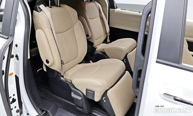 Toyota Sienna 2023 2.5 автомат (гидро), миниатюра 10 Toyota Sienna 2023 2.5 автомат (гидро), миниатюра 10