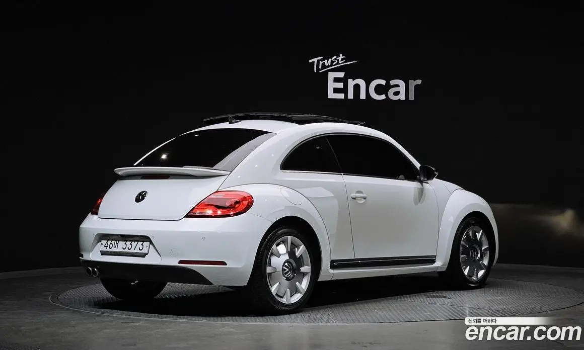 Volkswagen Beatle 2014 2.0 автомат (гидро), фото 2 Volkswagen Beatle 2014 2.0 автомат (гидро), фото 2