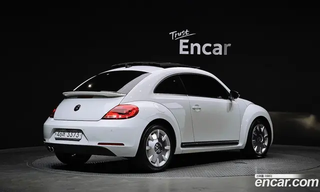Volkswagen Beatle 2014 2.0 автомат (гидро), миниатюра 2 Volkswagen Beatle 2014 2.0 автомат (гидро), миниатюра 2