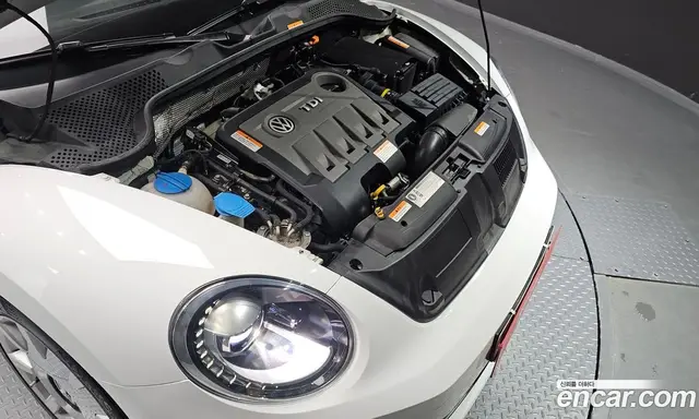 Volkswagen Beatle 2014 2.0 автомат (гидро), миниатюра 6 Volkswagen Beatle 2014 2.0 автомат (гидро), миниатюра 6