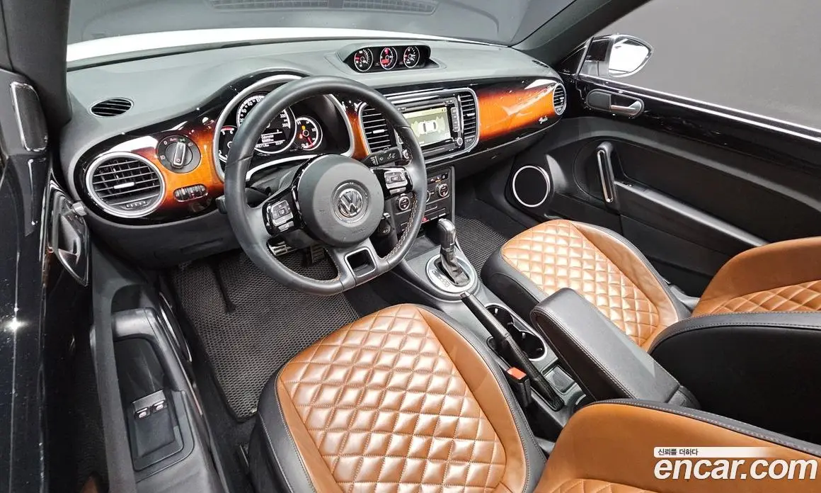 Volkswagen Beatle 2014 2.0 автомат (гидро), фото 7 Volkswagen Beatle 2014 2.0 автомат (гидро), фото 7
