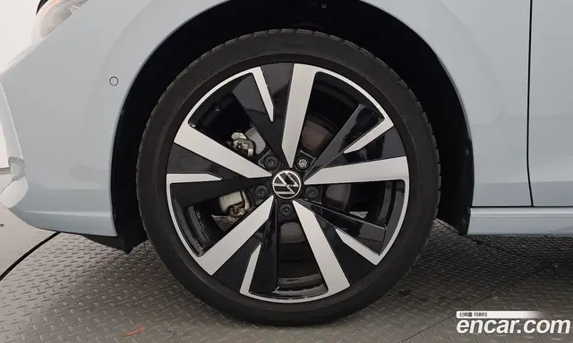 Volkswagen Golf 2025 2.0 автомат (гидро), миниатюра 5 Volkswagen Golf 2025 2.0 автомат (гидро), миниатюра 5