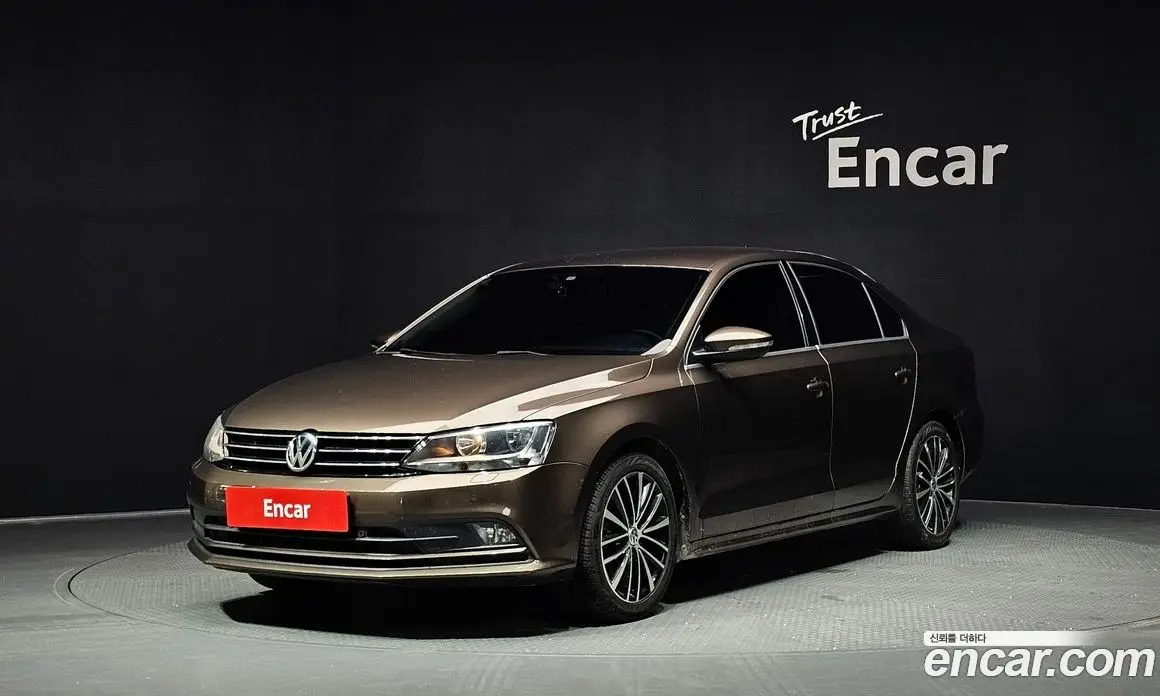 Volkswagen Jetta 2015 2.0 автомат (гидро), фото 1 Volkswagen Jetta 2015 2.0 автомат (гидро), фото 1
