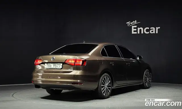 Volkswagen Jetta 2015 2.0 автомат (гидро), миниатюра 2 Volkswagen Jetta 2015 2.0 автомат (гидро), миниатюра 2