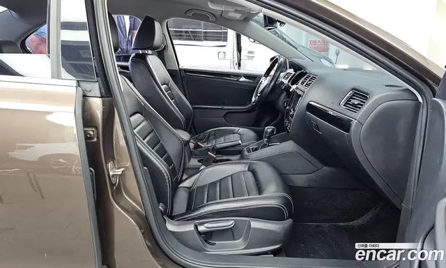 Volkswagen Jetta 2015 2.0 автомат (гидро), миниатюра 11 Volkswagen Jetta 2015 2.0 автомат (гидро), миниатюра 11