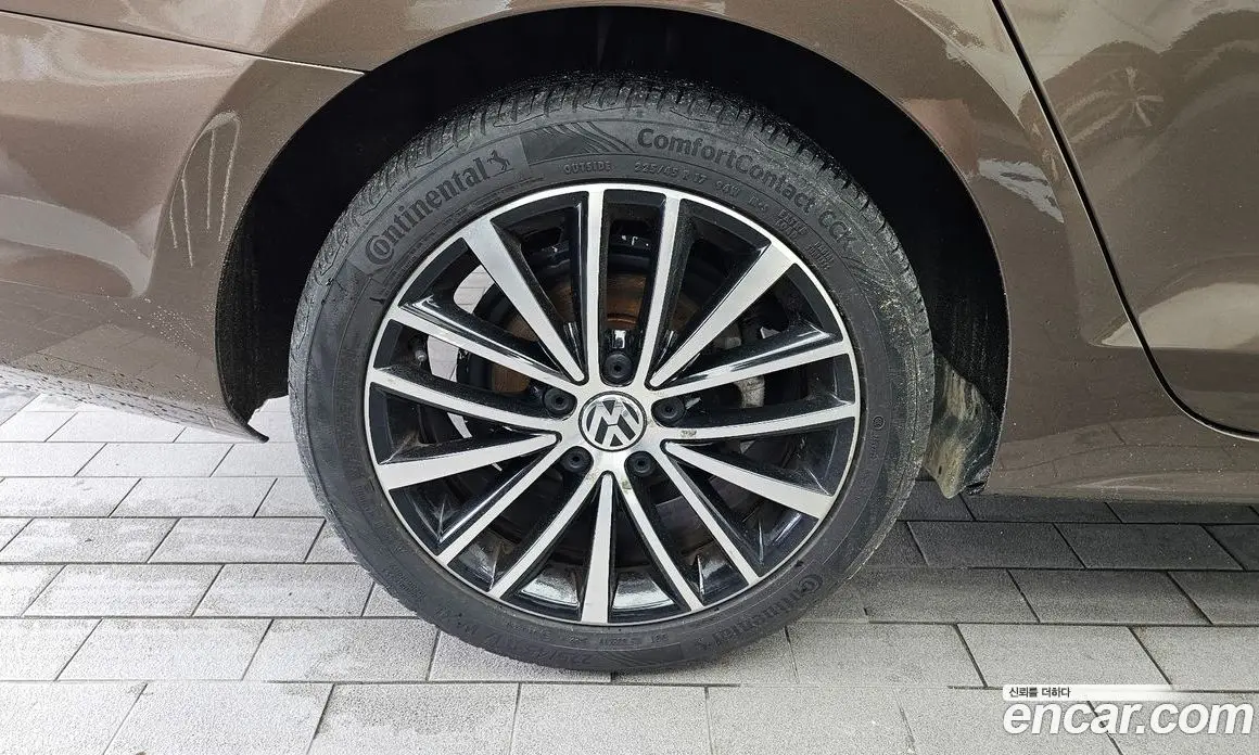 Volkswagen Jetta 2015 2.0 автомат (гидро), фото 5 Volkswagen Jetta 2015 2.0 автомат (гидро), фото 5