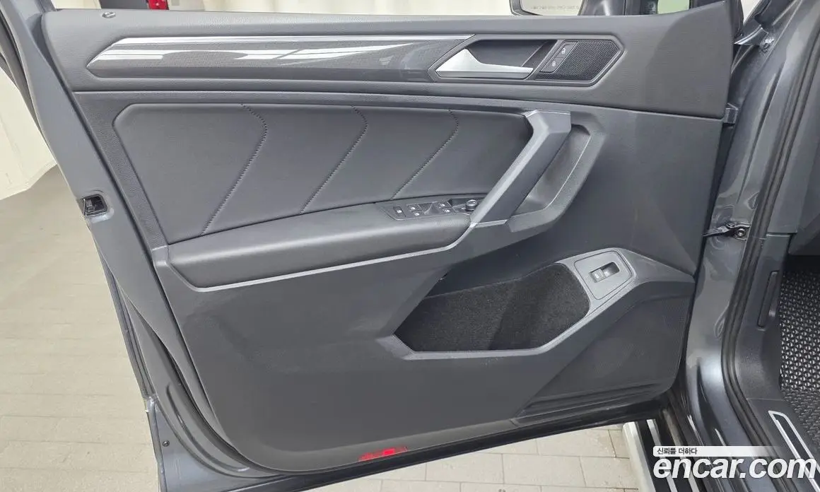 Volkswagen Tiguan 2020 2.0 автомат (гидро), фото 13 Volkswagen Tiguan 2020 2.0 автомат (гидро), фото 13