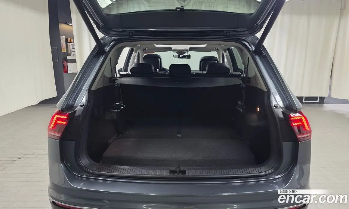 Volkswagen Tiguan 2020 2.0 автомат (гидро), фото 25 Volkswagen Tiguan 2020 2.0 автомат (гидро), фото 25