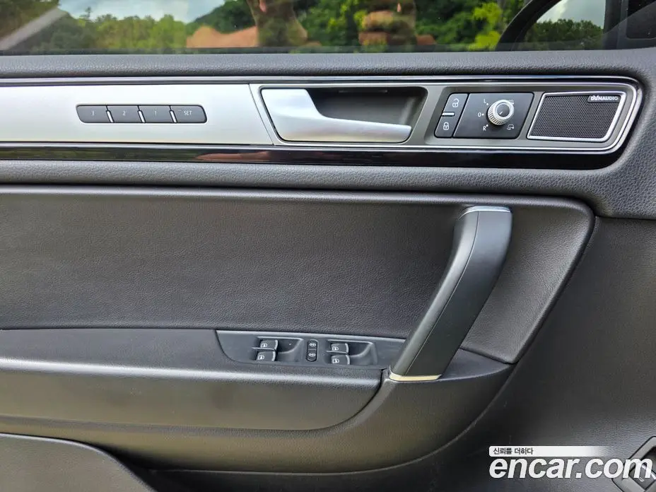 Volkswagen Touareg 2015 3.0 автомат (гидро), фото 18 Volkswagen Touareg 2015 3.0 автомат (гидро), фото 18