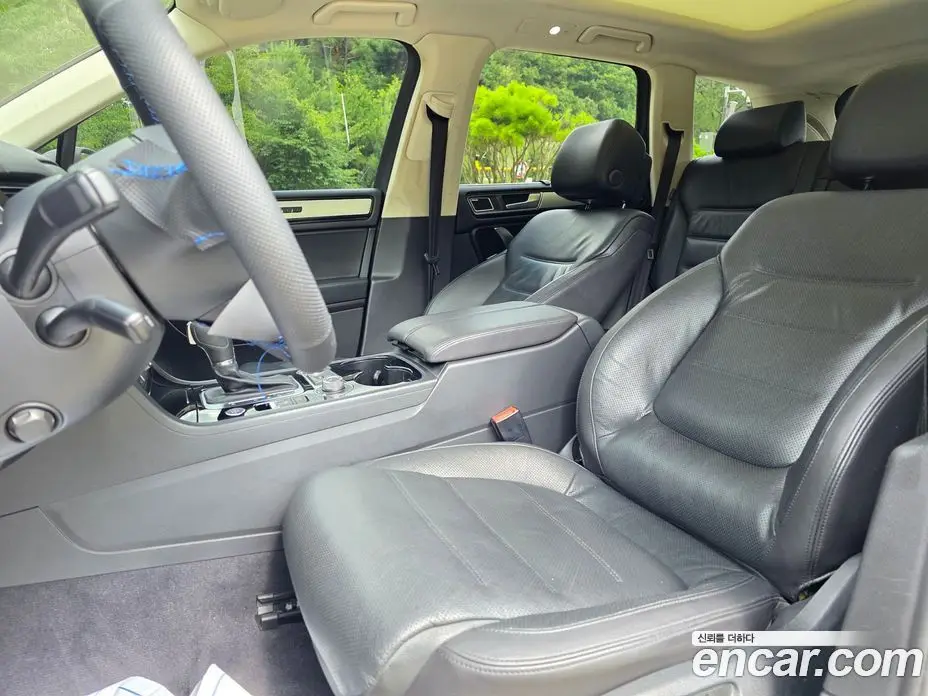 Volkswagen Touareg 2015 3.0 автомат (гидро), фото 10 Volkswagen Touareg 2015 3.0 автомат (гидро), фото 10