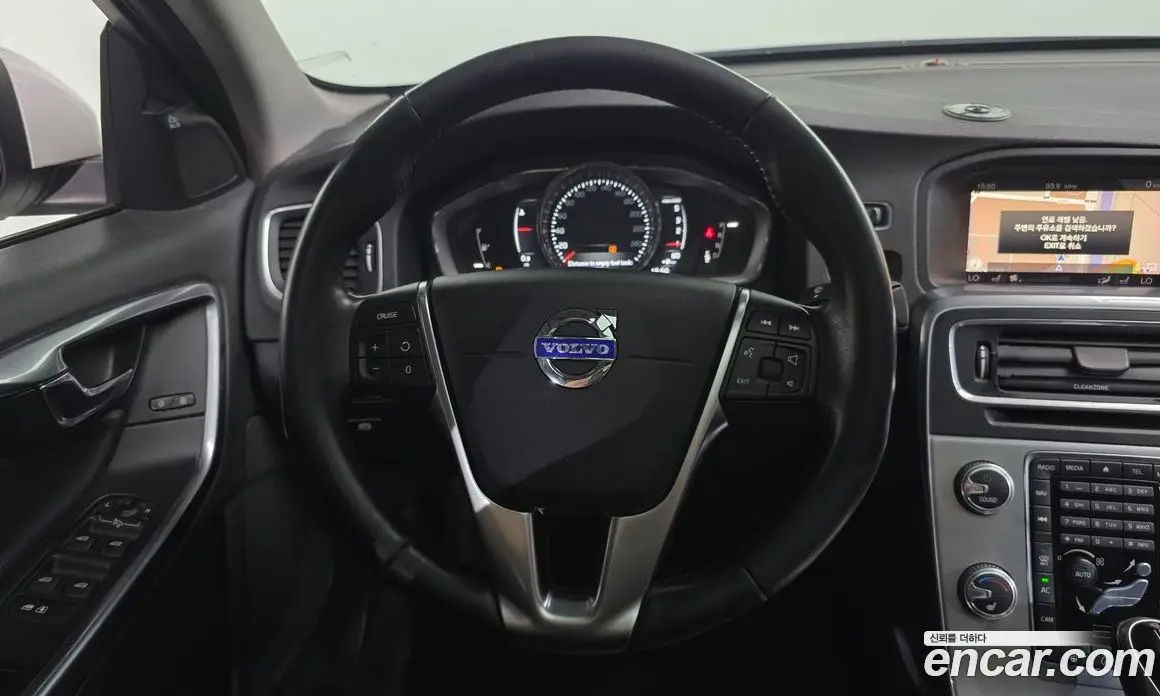 Volvo S60 2017 2.0 автомат (гидро), фото 13 Volvo S60 2017 2.0 автомат (гидро), фото 13