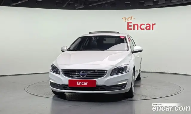 Volvo S60 2017 2.0 автомат (гидро), миниатюра 3 Volvo S60 2017 2.0 автомат (гидро), миниатюра 3
