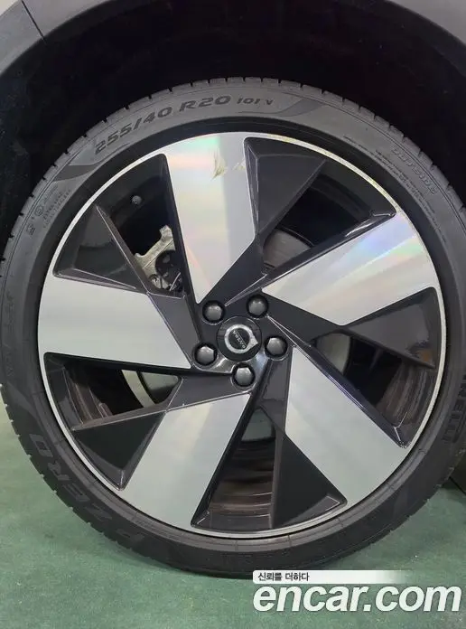 Volvo XC40 2023 автомат (гидро), миниатюра 5 Volvo XC40 2023 автомат (гидро), миниатюра 5
