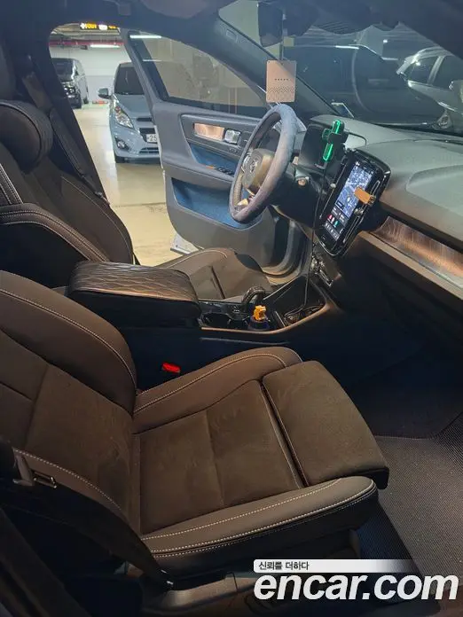 Volvo XC40 2023 автомат (гидро), фото 7 Volvo XC40 2023 автомат (гидро), фото 7