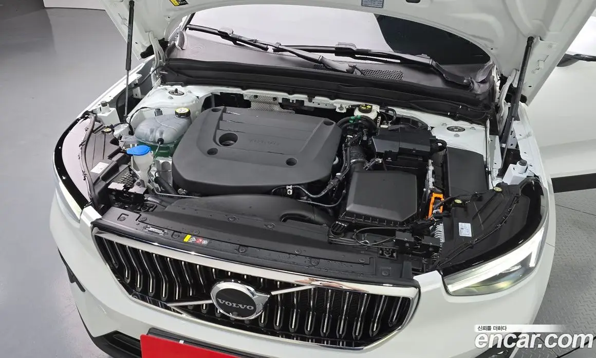 Volvo XC40 2024 2.0 автомат (гидро), фото 6 Volvo XC40 2024 2.0 автомат (гидро), фото 6