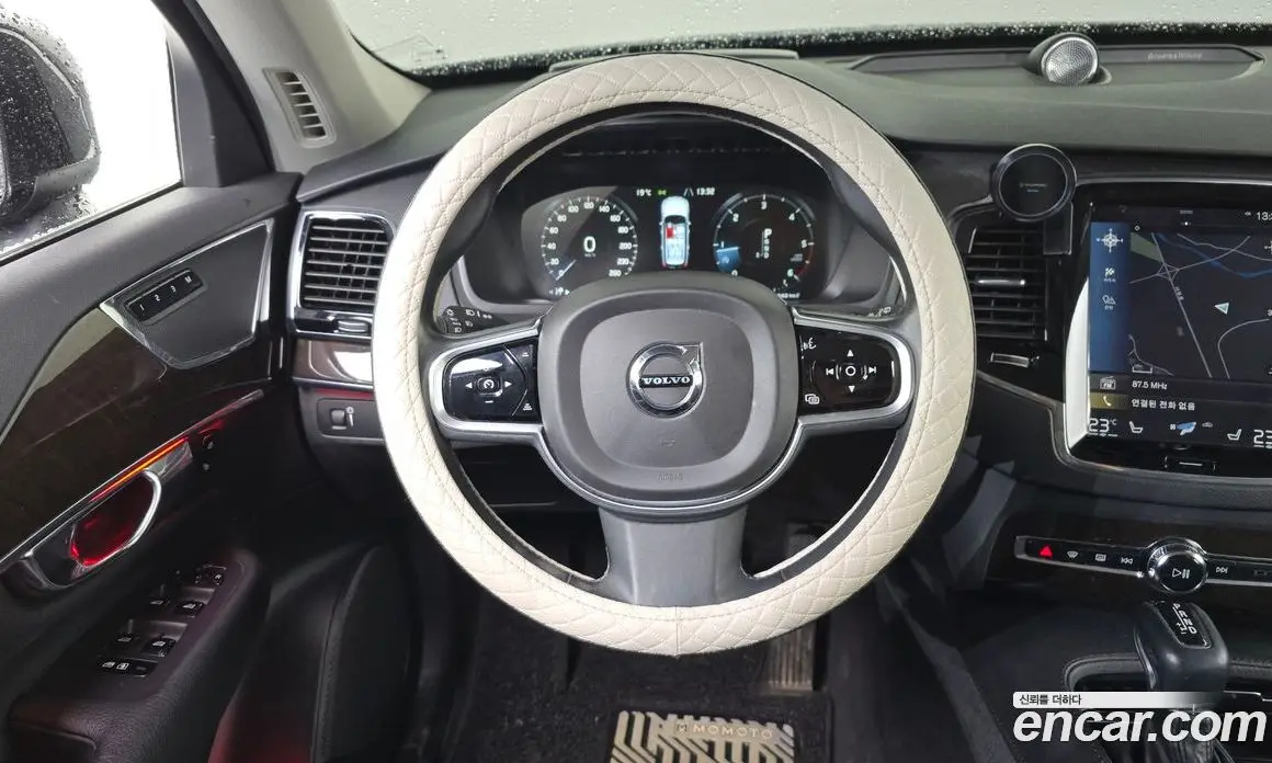 Volvo XC90 2016 2.0 автомат (гидро), фото 13 Volvo XC90 2016 2.0 автомат (гидро), фото 13