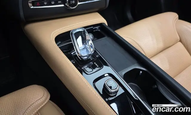 Volvo XC90 2022 2.0 автомат (гидро), миниатюра 9 Volvo XC90 2022 2.0 автомат (гидро), миниатюра 9