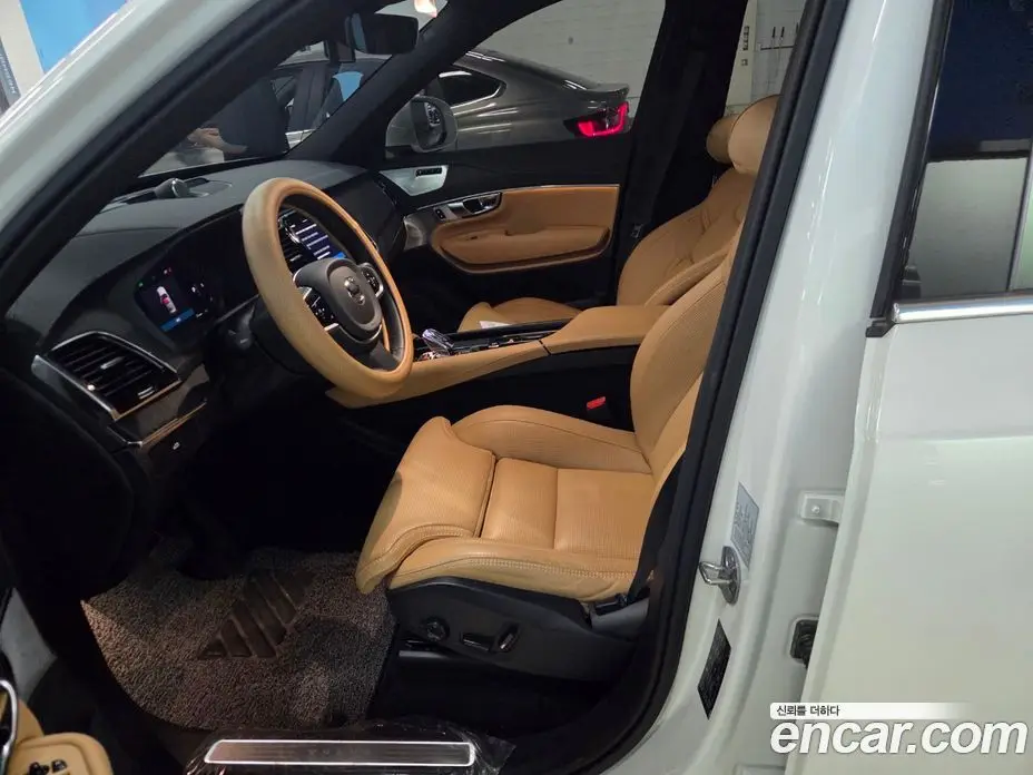 Volvo XC90 2025 2.0 автомат (гидро), фото 9 Volvo XC90 2025 2.0 автомат (гидро), фото 9