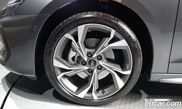 Audi A3 2026 2.0 автомат (гидро), миниатюра 5 Audi A3 2026 2.0 автомат (гидро), миниатюра 5