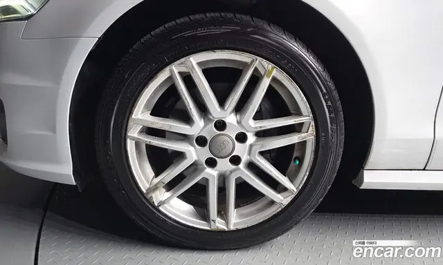 Audi A6 2016 2.0 автомат (гидро), миниатюра 5 Audi A6 2016 2.0 автомат (гидро), миниатюра 5