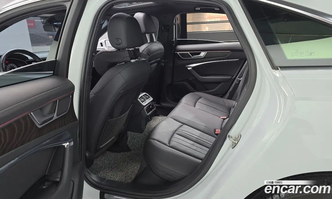 Audi A6 2020 2.0 автомат (гидро), фото 16 Audi A6 2020 2.0 автомат (гидро), фото 16
