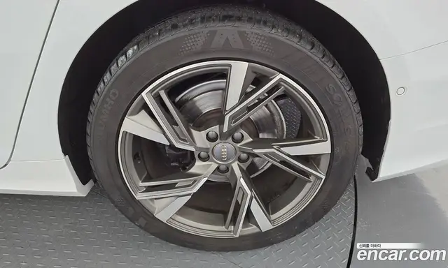 Audi A6 2020 2.0 автомат (гидро), миниатюра 7 Audi A6 2020 2.0 автомат (гидро), миниатюра 7