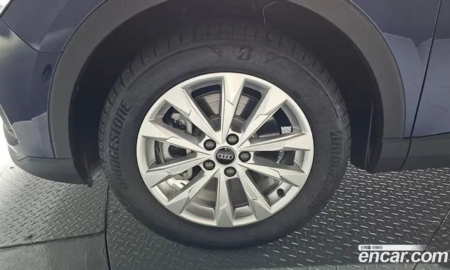 Audi Q3 2025 2.0 автомат (гидро), миниатюра 5 Audi Q3 2025 2.0 автомат (гидро), миниатюра 5