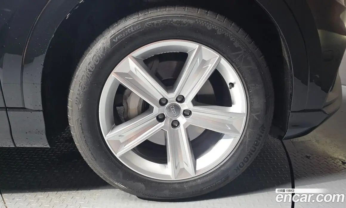 Audi Q8 2021 3.0 автомат (гидро), фото 7 Audi Q8 2021 3.0 автомат (гидро), фото 7