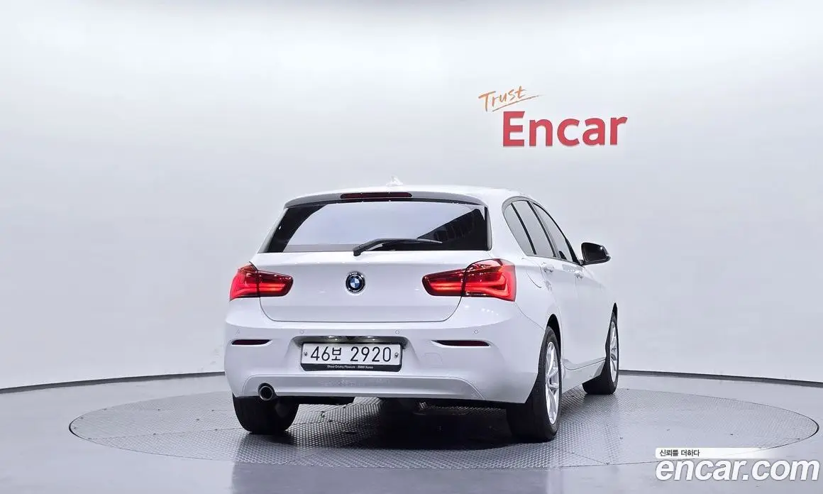 BMW 1 серия 2018 2.0 автомат (гидро), фото 4