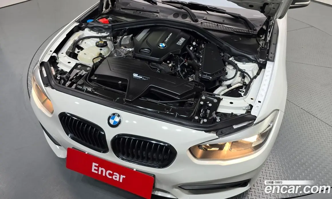 BMW 1 серия 2018 2.0 автомат (гидро), фото 6