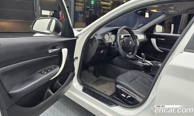 BMW 1 серия 2018 2.0 автомат (гидро), миниатюра 10