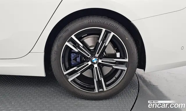 BMW 3 серия 2026 2.0 автомат (гидро), миниатюра 7 BMW 3 серия 2026 2.0 автомат (гидро), миниатюра 7