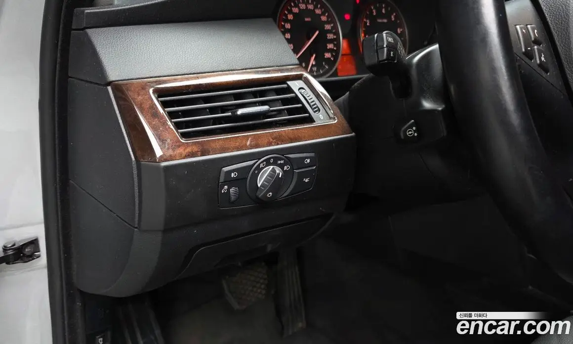 BMW 5 серия 2009 3.0 автомат (гидро), фото 13