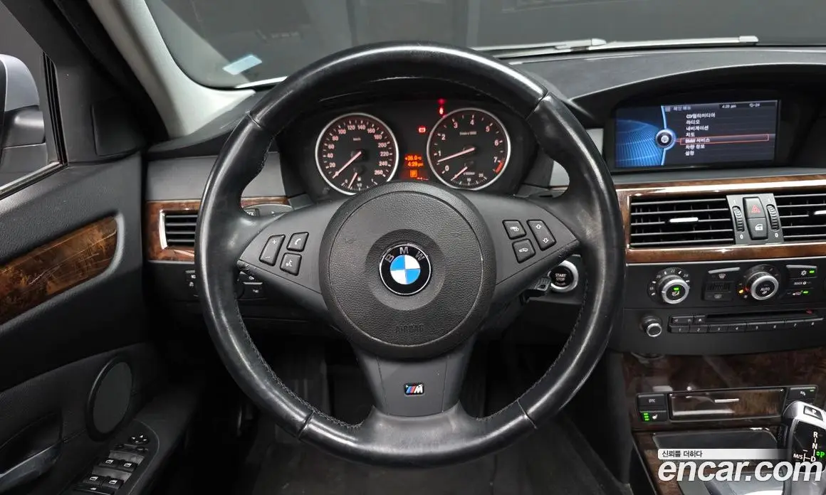 BMW 5 серия 2009 3.0 автомат (гидро), фото 14