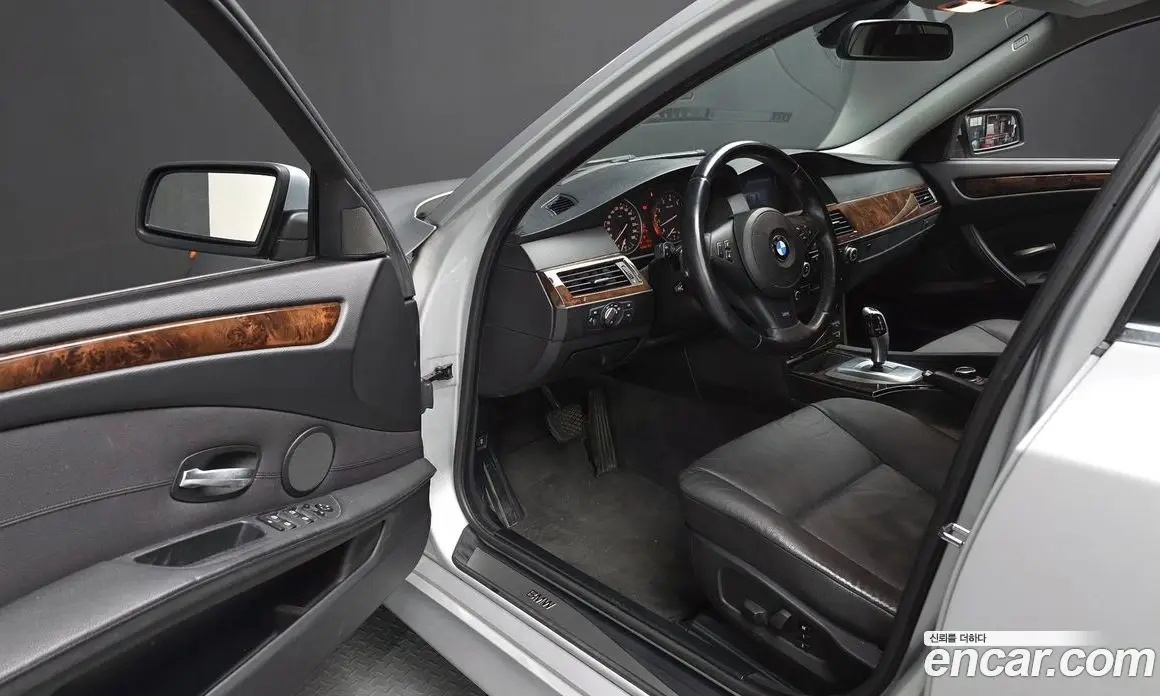 BMW 5 серия 2009 3.0 автомат (гидро), фото 10
