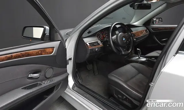 BMW 5 серия 2009 3.0 автомат (гидро), миниатюра 10