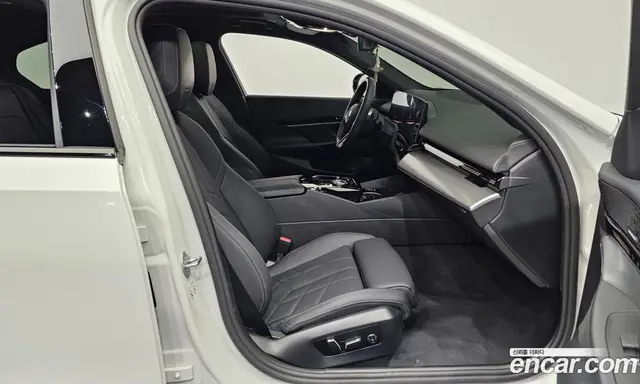 BMW 5 серия 2023 2.0 автомат (гидро), миниатюра 11