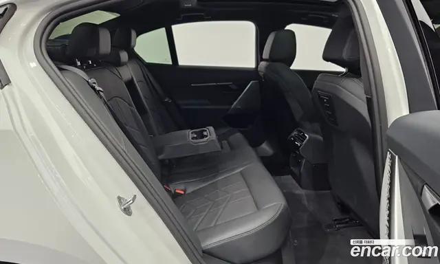 BMW 5 серия 2023 2.0 автомат (гидро), миниатюра 12