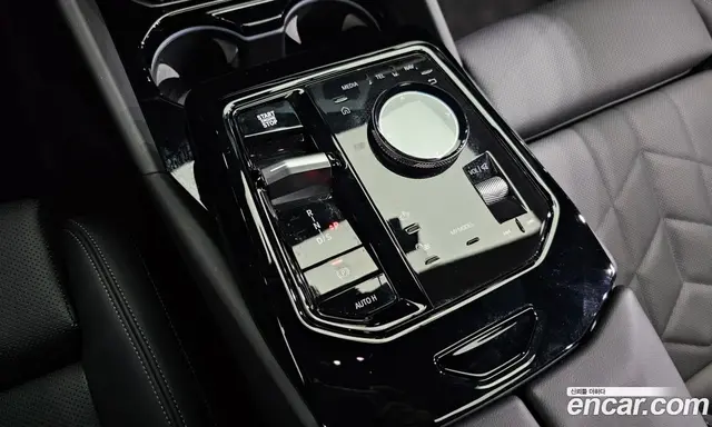 BMW 5 серия 2023 2.0 автомат (гидро), миниатюра 9